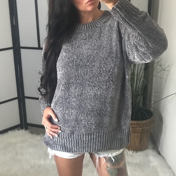 LAST 1️⃣ JOY Chenille Crew Neck Pullover - Picture 2 of 6